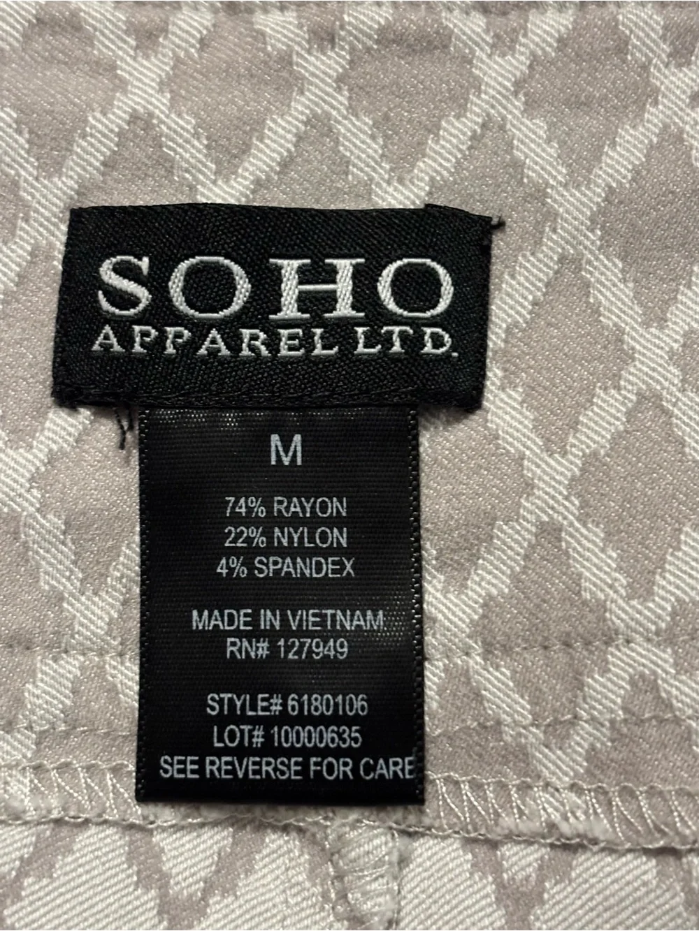 Soho Apparel Skirt Women’s Size M Beige/White Diamond-Pattern Pencil Skirt - Picture 8 of 8